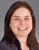 head shot of Leslie Gordon